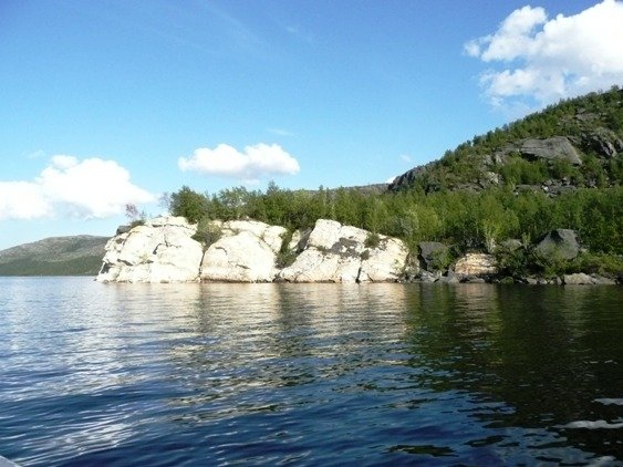 ОзероКуэтсъярви в районе Белого камня